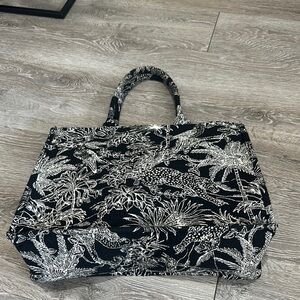 Black and White Structured Women's Tote Bag